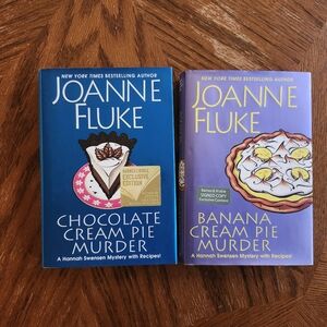 Joanne Fluke Autographed Hardcover Book Set w/ Recipes